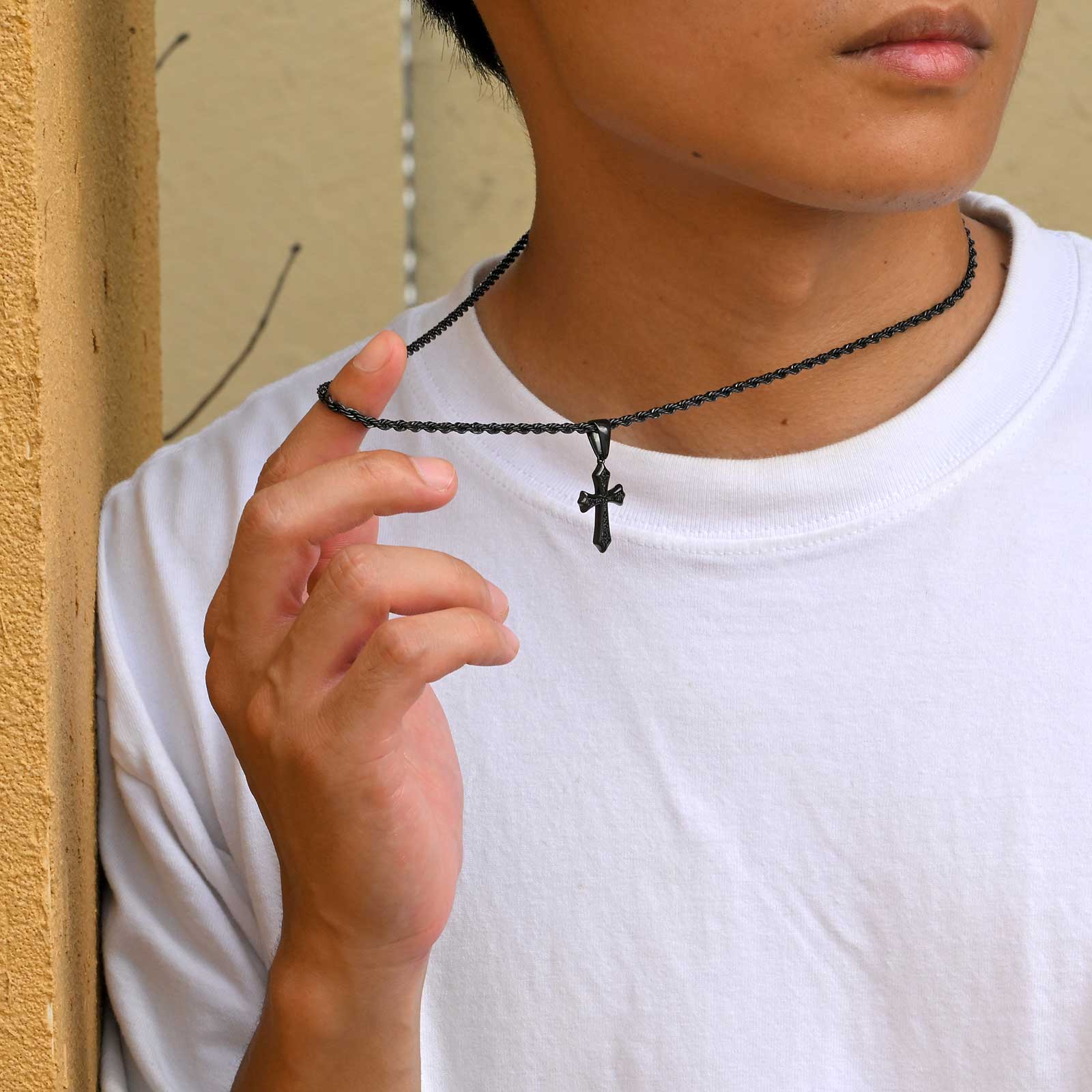 Vnox 남자 크로스 목걸이 스테인레스 스틸 골드 블랙 - Men Accessories Neck Chain 리뷰 및 가격